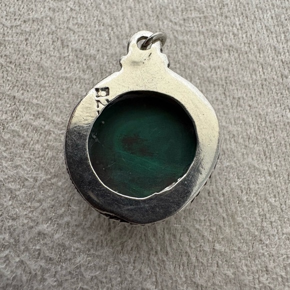 Sterling silver malachite pendant - Picture 4 of 4